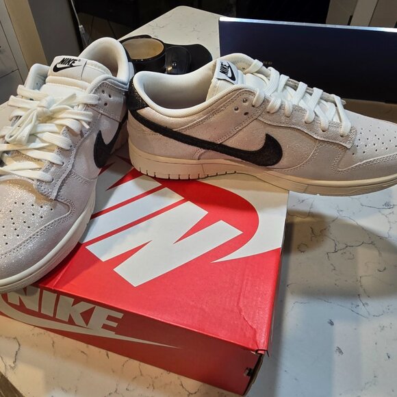 Nike Dunk Low SE White Suede Black Mens Size 10 Womens 11.5 HQ3502-100 NEW - Picture 3 of 13